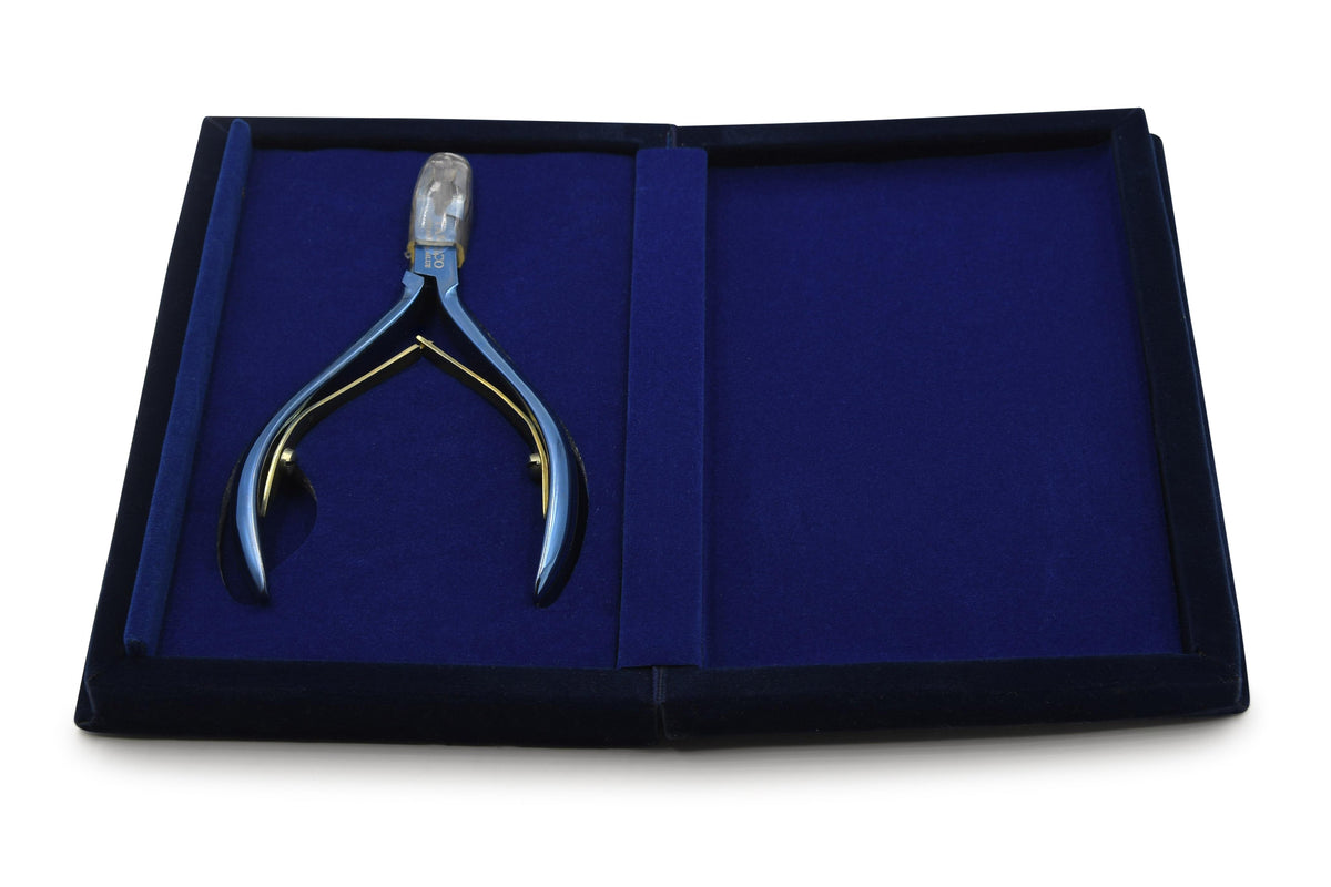 Titanium Cuticle Nipper (4mm) Maya Cosmetics