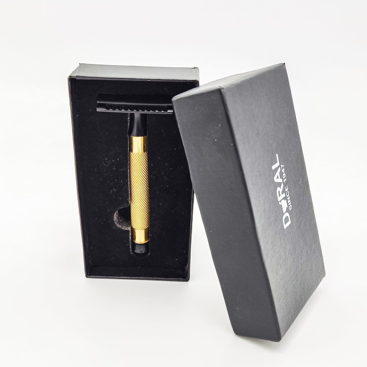 Dural Heavy Stroud Head Double Edge Safety Razor Duty Golden/Black + Pouch Pasteur Pharmacy