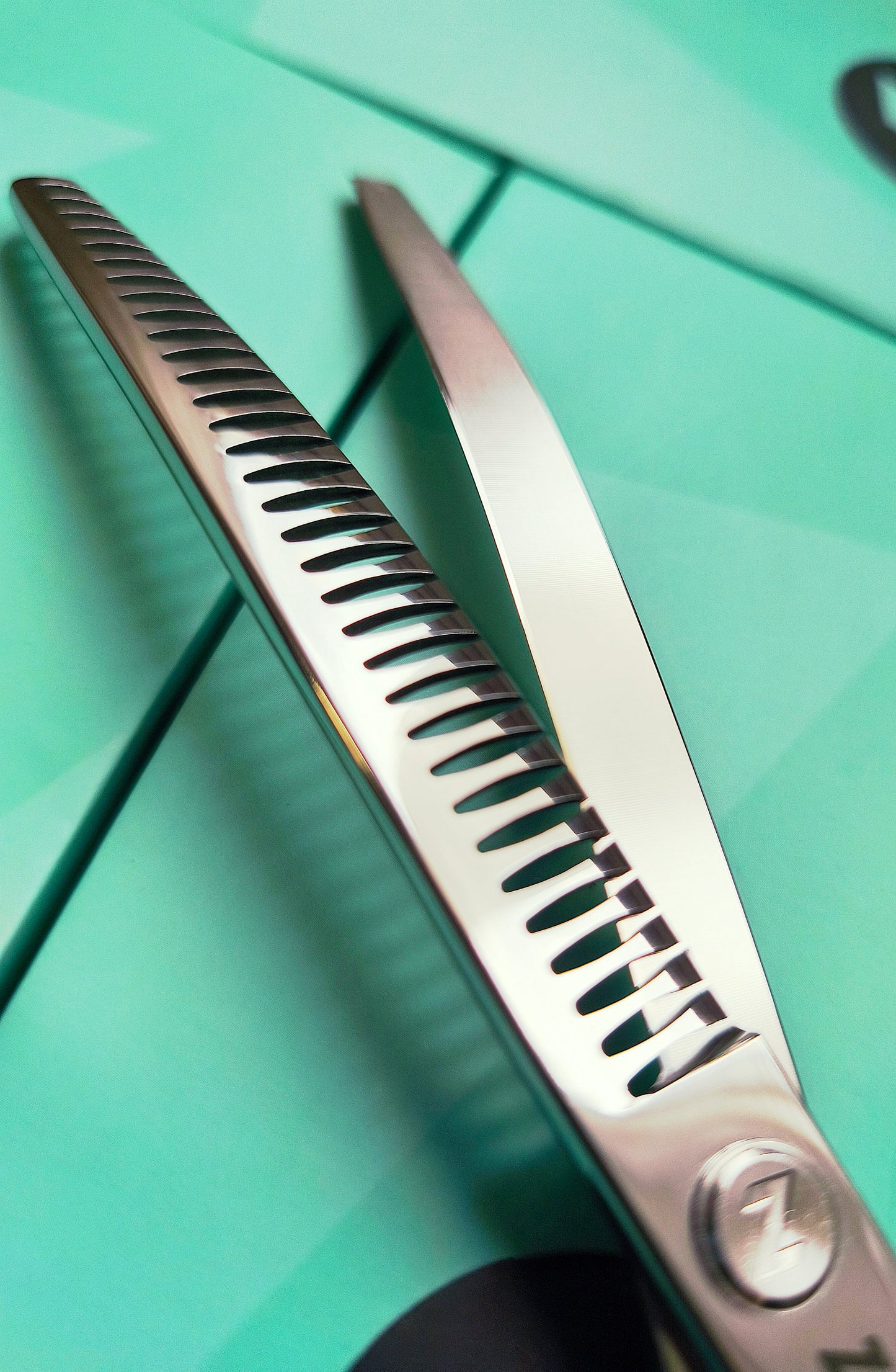 Zora Pet Grooming Curved Blender Shear - Model A-7533C