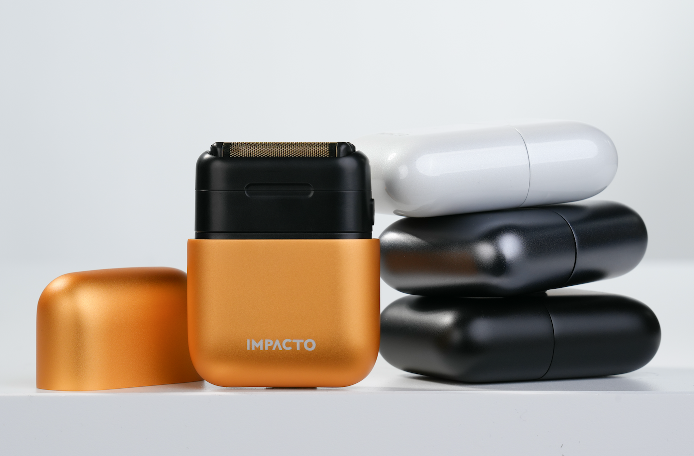Impacto Micro Wet-Dry Shaver (White) Cocco Hair Professional