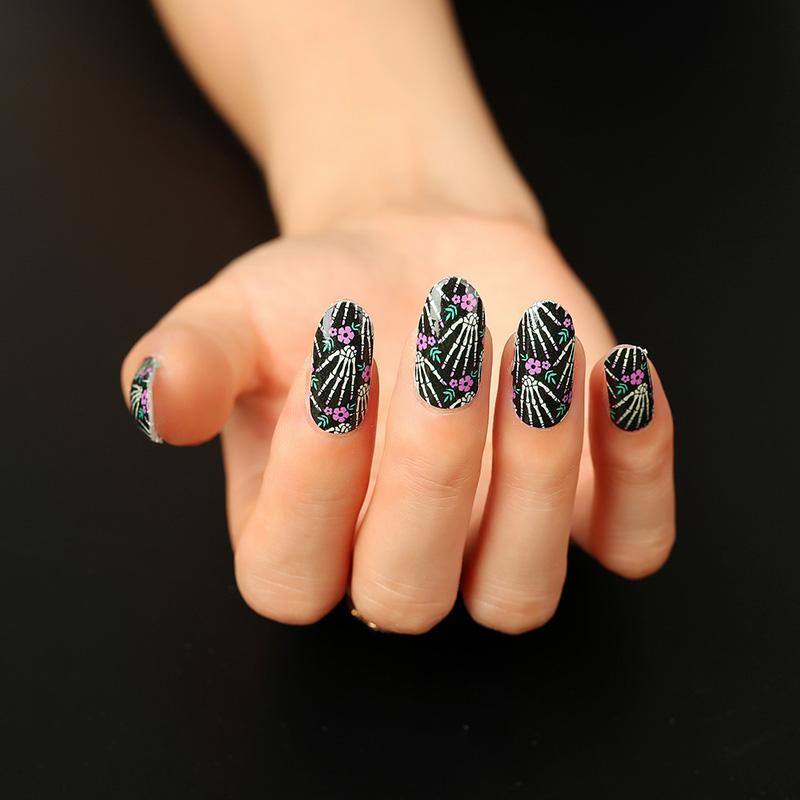 Halloween Skeleton Candied Nails