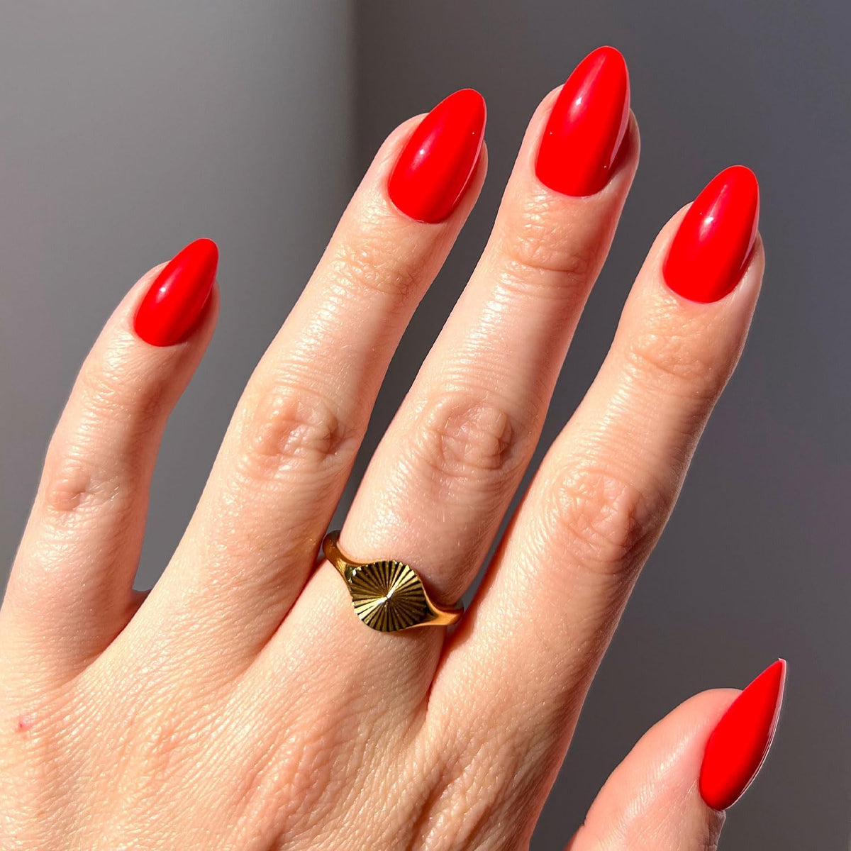 Glamnetic Press On Nails - Goal Digger | Glossy, Semi-Transparent, Short Round Nails, Reusable | 12 Sizes - 30 Nail Kit with Glue 7DAY'S
