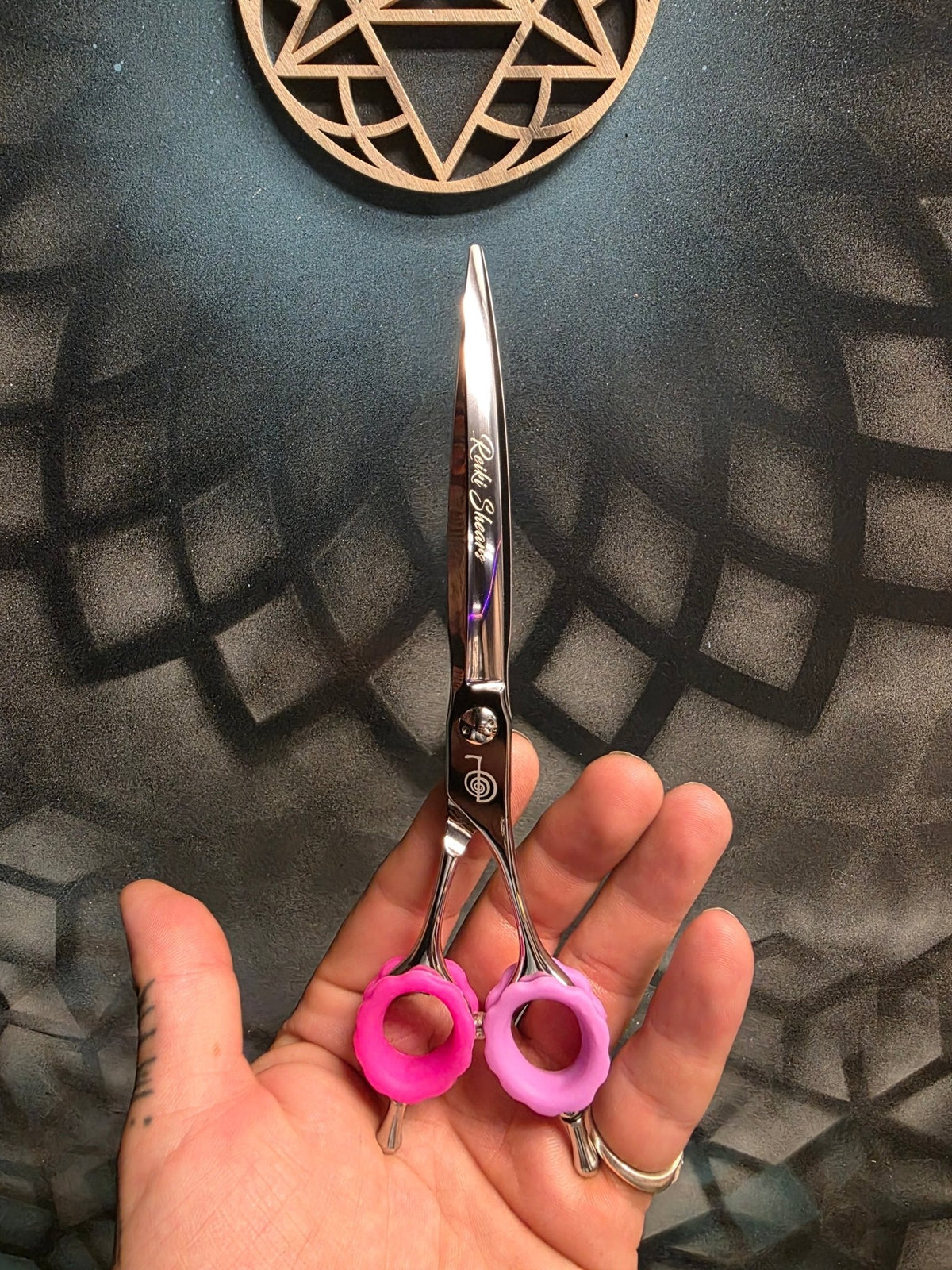 Reiki Shears - 7.5 Curved Axis Reiki Shears