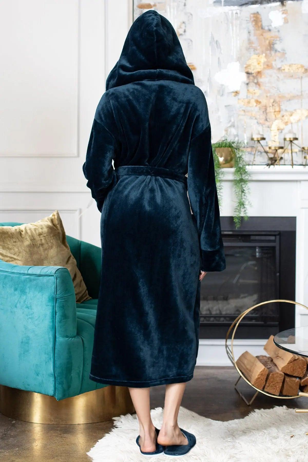 Women’s Plush Hooded Robe - Spa-Worthy Comfort at Home Lotus Linen
