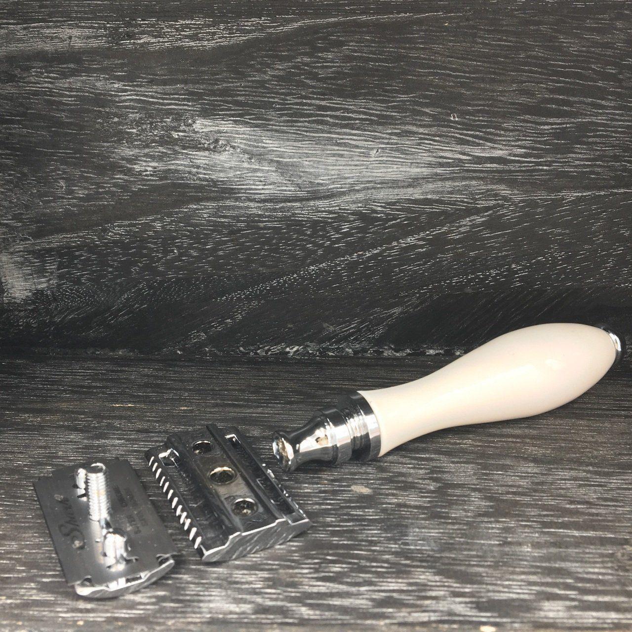 Parker 111W White Resin Handle Safety Razor Pasteur Pharmacy