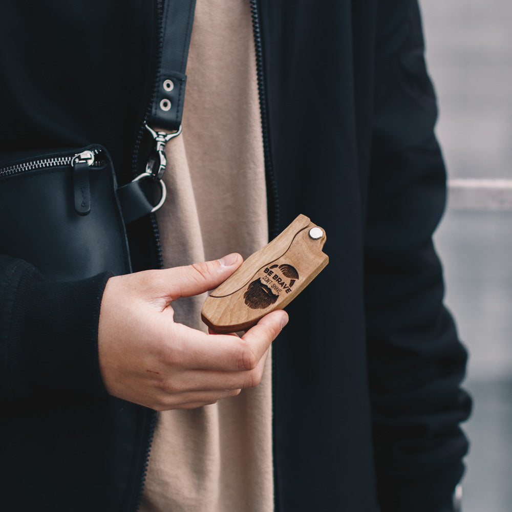 Wooden Beard Comb - Brave Man (B2B) Enjoy The Wood B2B