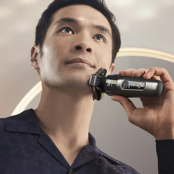 Philips Norelco 8000 Wet & Dry Electric Shaver with SenseIQ - Open Box WOFSPORTS