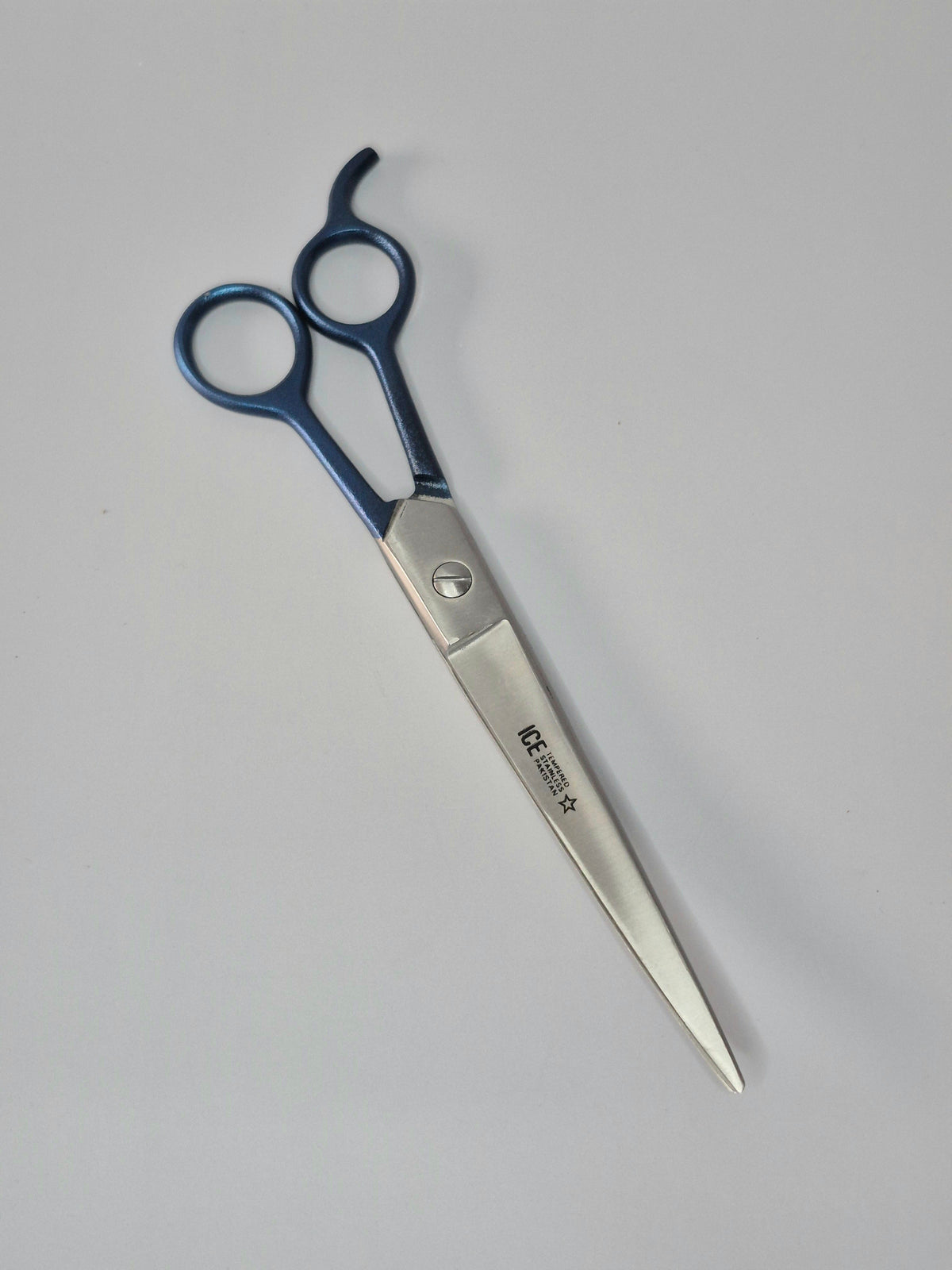 grooming shear 8.5 in curved, blue handle Tamsco Precision Tools