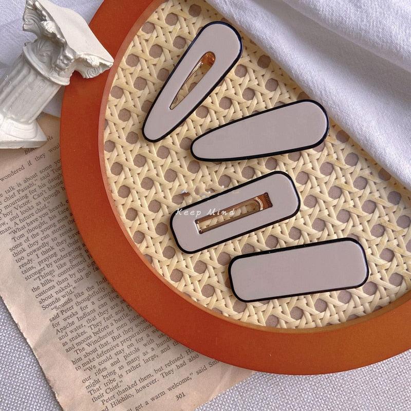 2pc New Kroean Elegant geometric Hairgrip Hair Clips for Girls Women Barrette Vintage Hairpin Crab Haircombs Hair Accessories