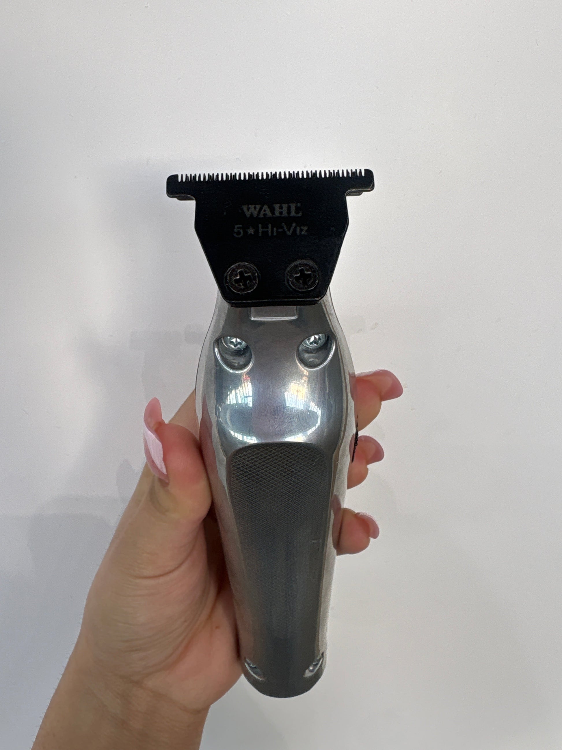 Wahl Professional Hi-Viz Cord/Cordless Trimmer (3023699) The Barber Plug