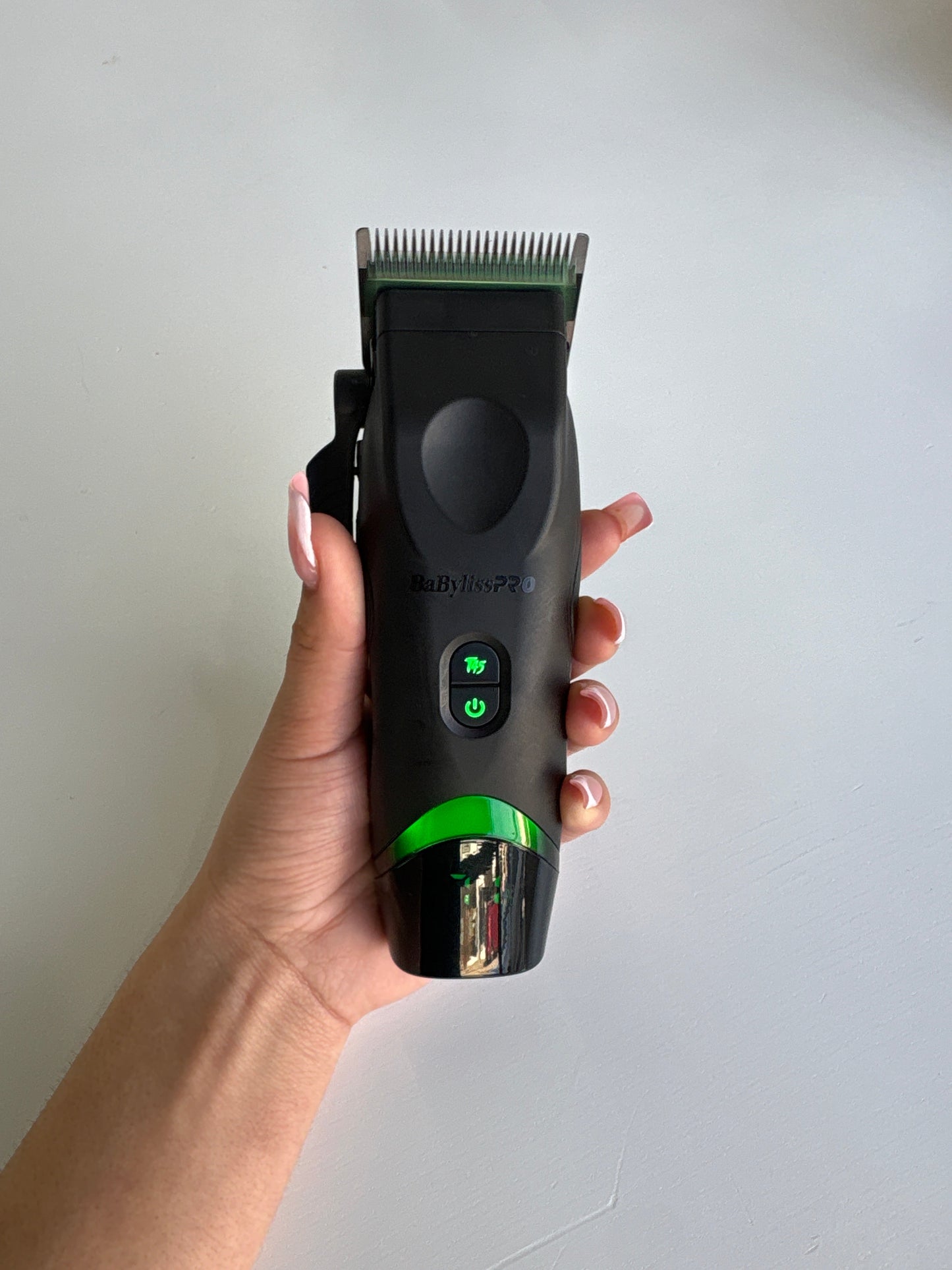 BaBylissPRO® Tomb45®  Wireless Charging Clipper FXT45C The Barber Plug