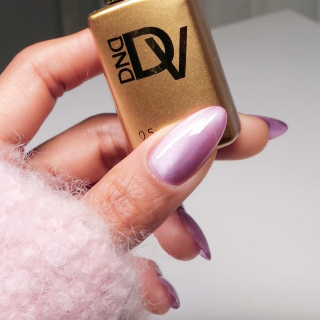Diva 9D Cat Eyes Glass Ball #09 - Knead Affection Lunali Nail Supply