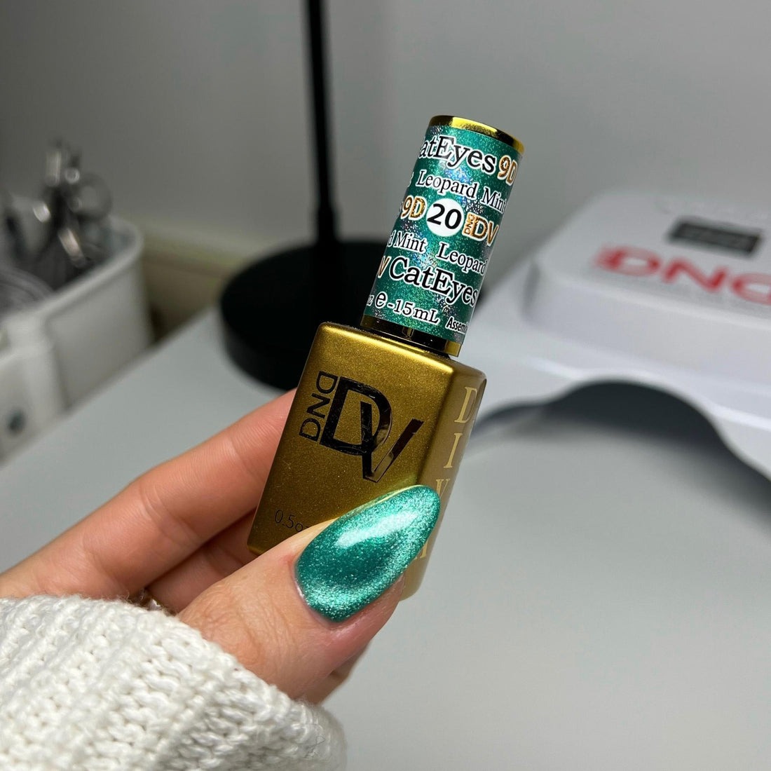 Diva 9D Cat Eyes Candy #20 - Leopard Mint Lunali Nail Supply