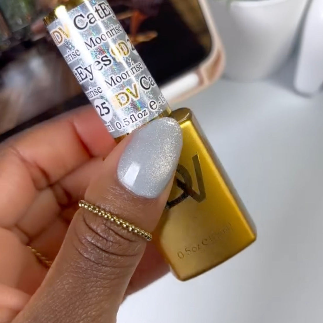 Diva 9D Cat Eyes Daydream #25 - Moonrise Lunali Nail Supply