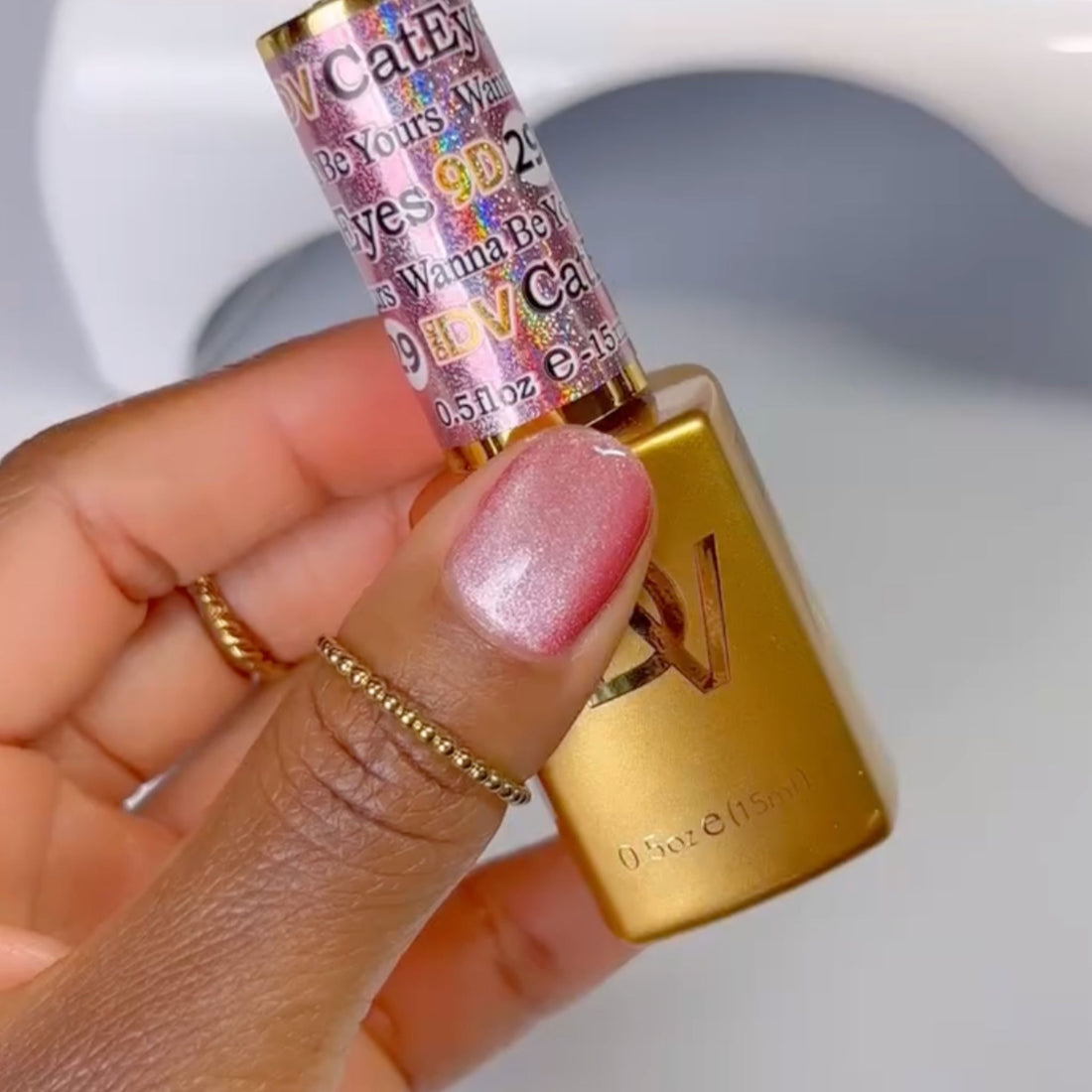 Diva 9D Cat Eyes Daydream #29 - Wanna Be Yours Lunali Nail Supply