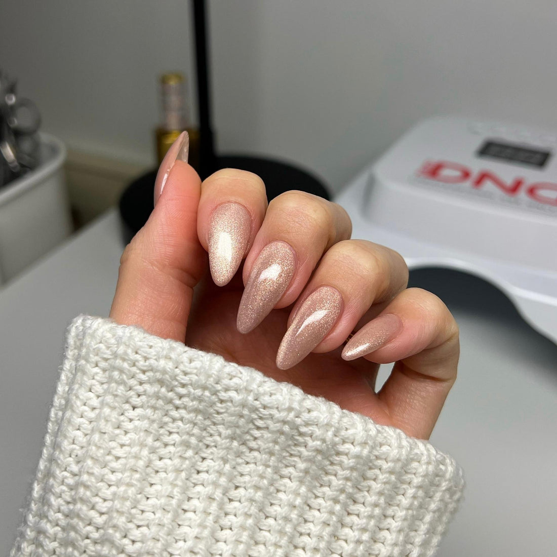 Diva 9D Cat Eyes Daydream #30 - Afterglow Lunali Nail Supply