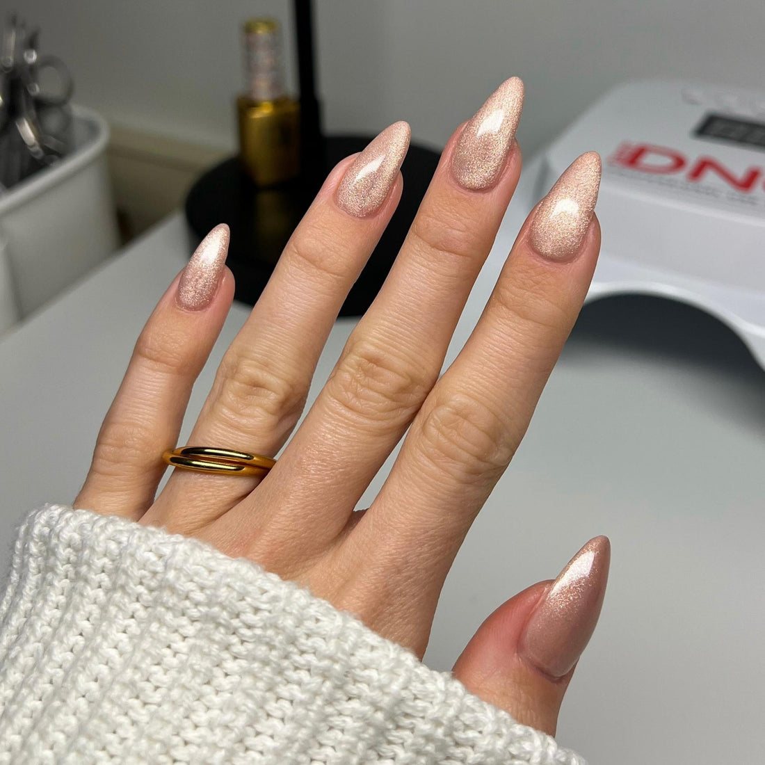 Diva 9D Cat Eyes Daydream #30 - Afterglow Lunali Nail Supply