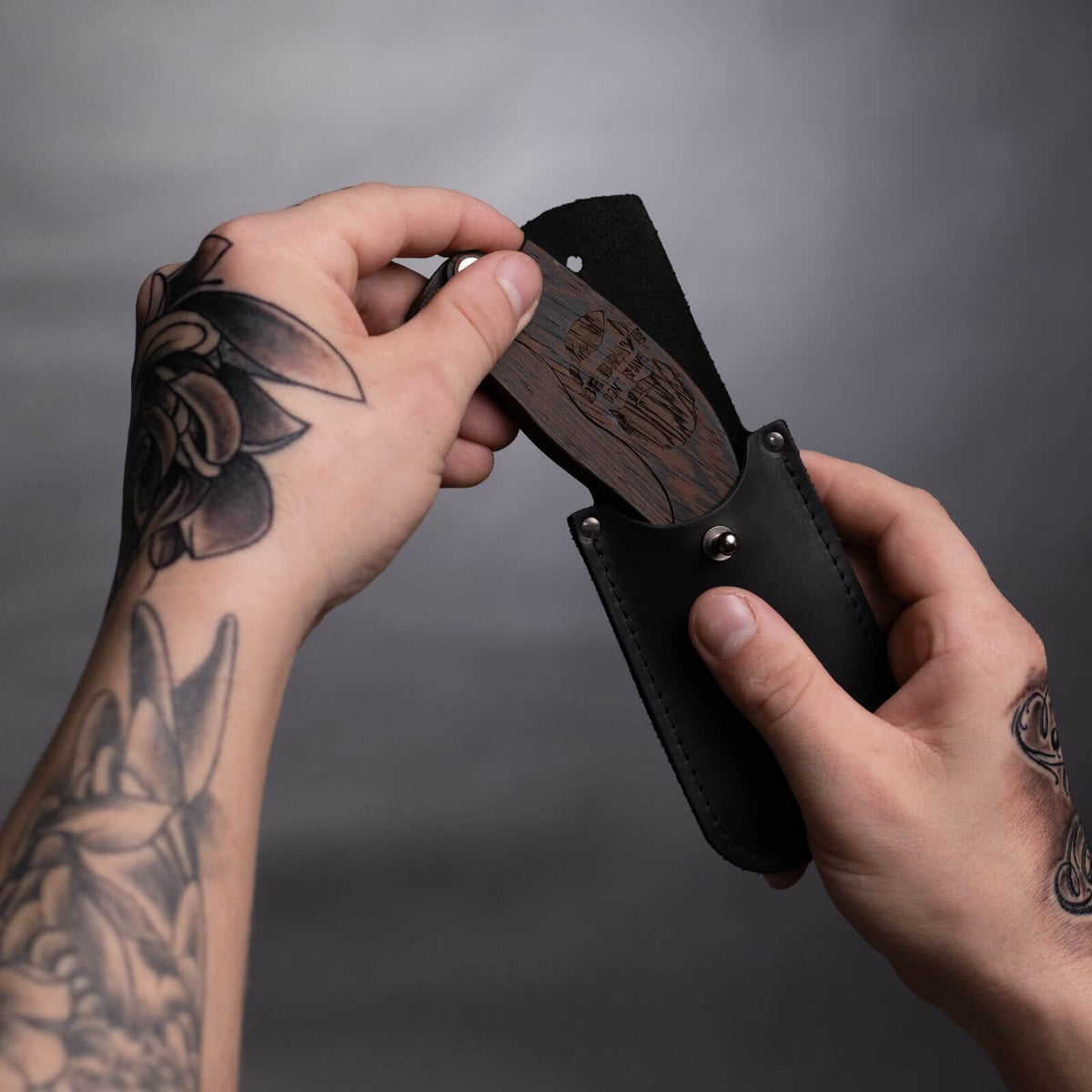Wooden Beard Comb - Brave Man (B2B) Enjoy The Wood B2B