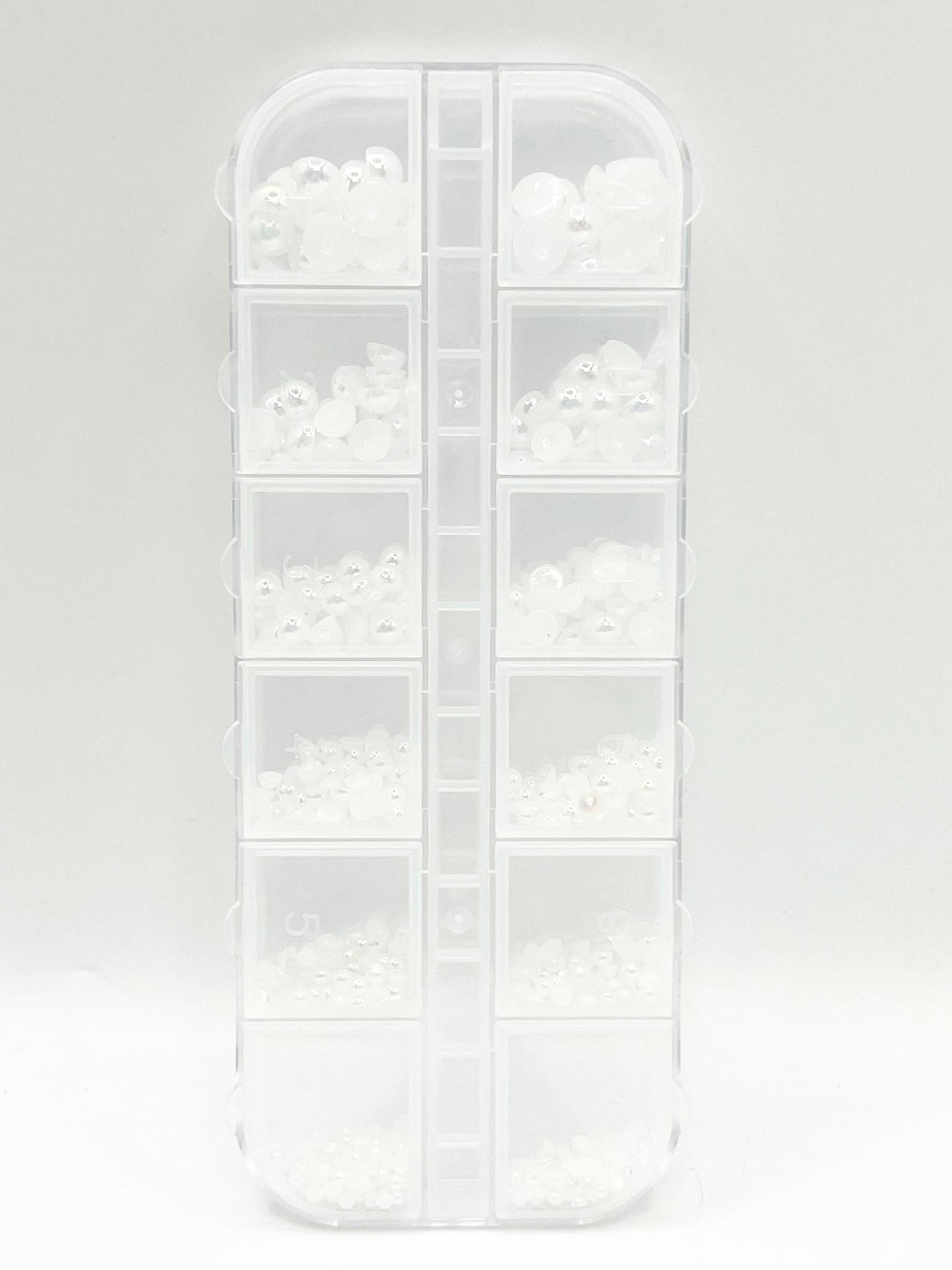 Queen - White Fluorescent Pearls - #01