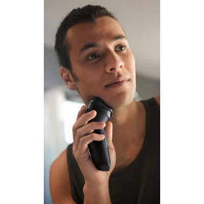 Philips Norelco Wet & Dry Men's Rechargeable Electric Shaver 2400 X3001/90 - Imperfect Box This is Beauty US