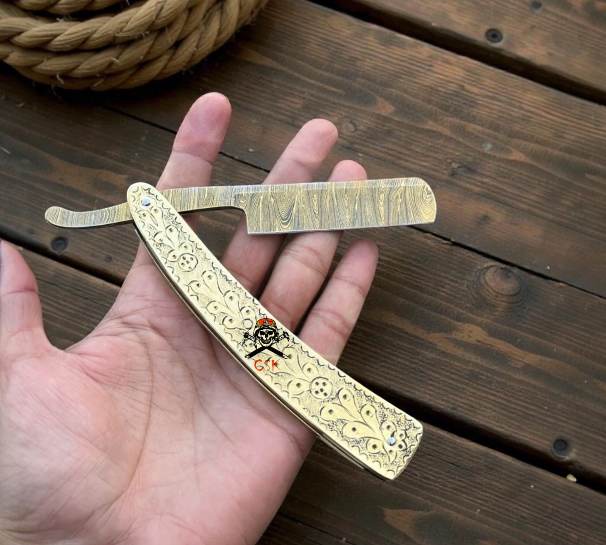Damascus Steel Straight Razor - Handmade Brass Engraved Barber Razor cskforged