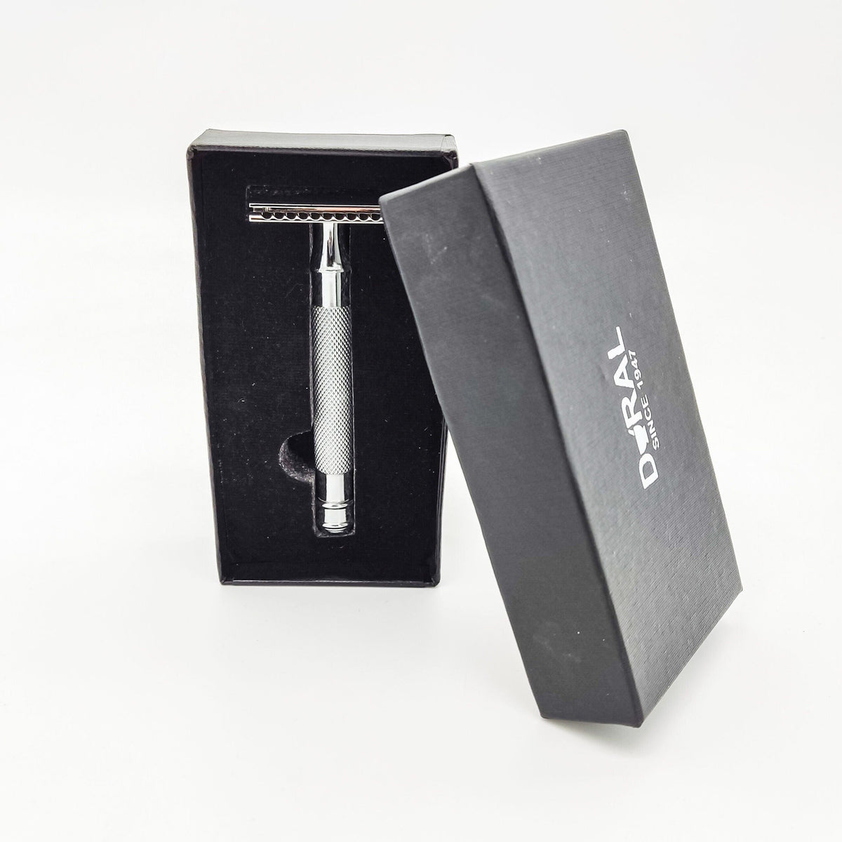 Dural Eyan Chrome Double Edge Safety Razor + Pouch Pasteur Pharmacy