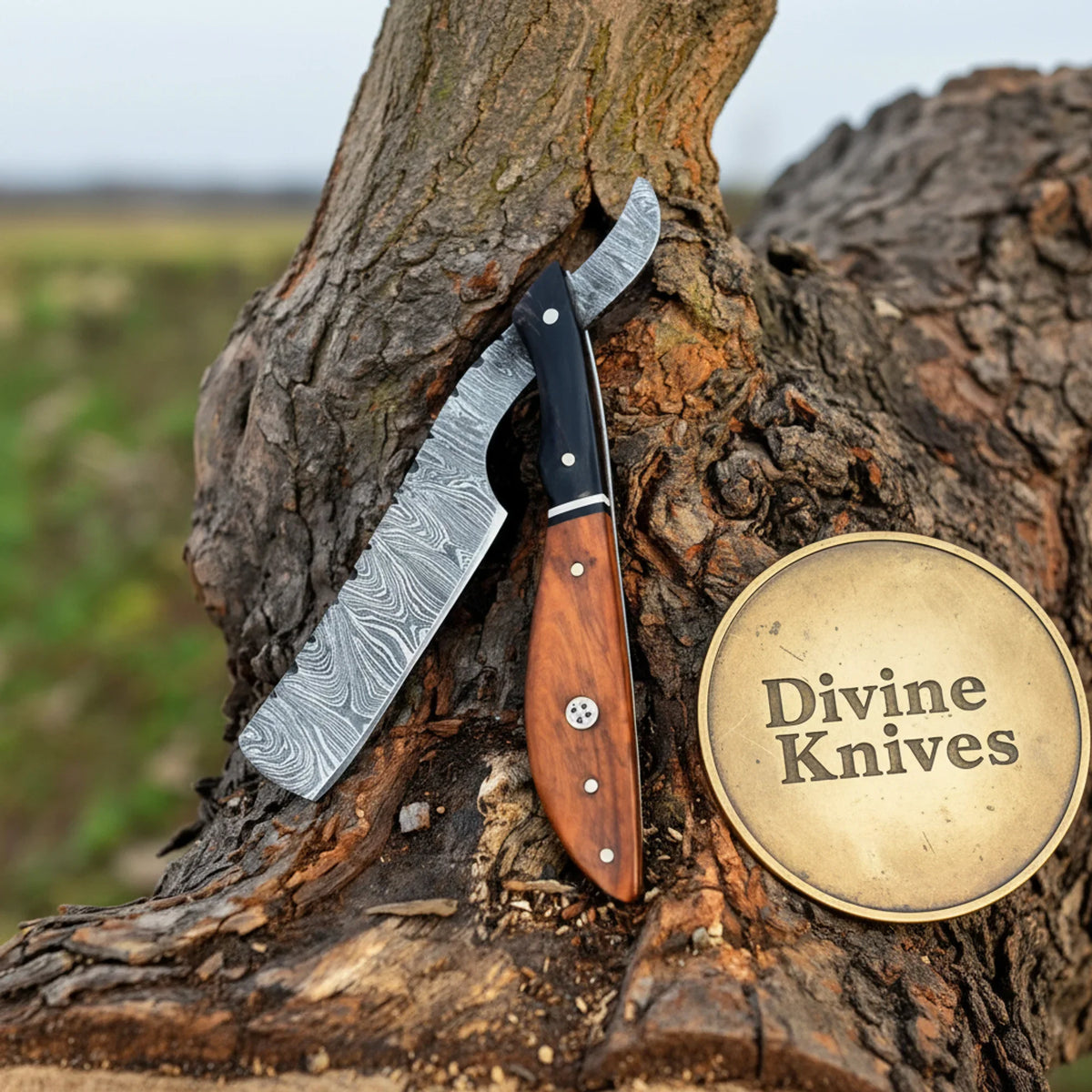 Rosewood & Black Resin Damascus Straight Razor – Handcrafted Cut-Throat Razor (4–5 Inch) Divine Knives
