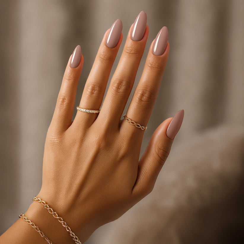 LG5109 - Crème De La Cocoa Lunali Nail Supply