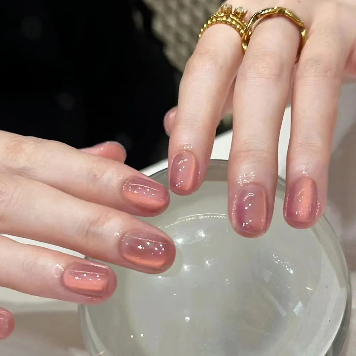 24Pcs Oval Short Pink Press on Nails Simple Ombre Spring False Nail for Sweet Sassy Cool Women&Girl Removable Wearable Nail Art Blushimmer