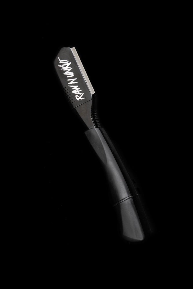 Raw N Unkut Razor Holder with 100-Blade Combo Pack RAW N UNKUT