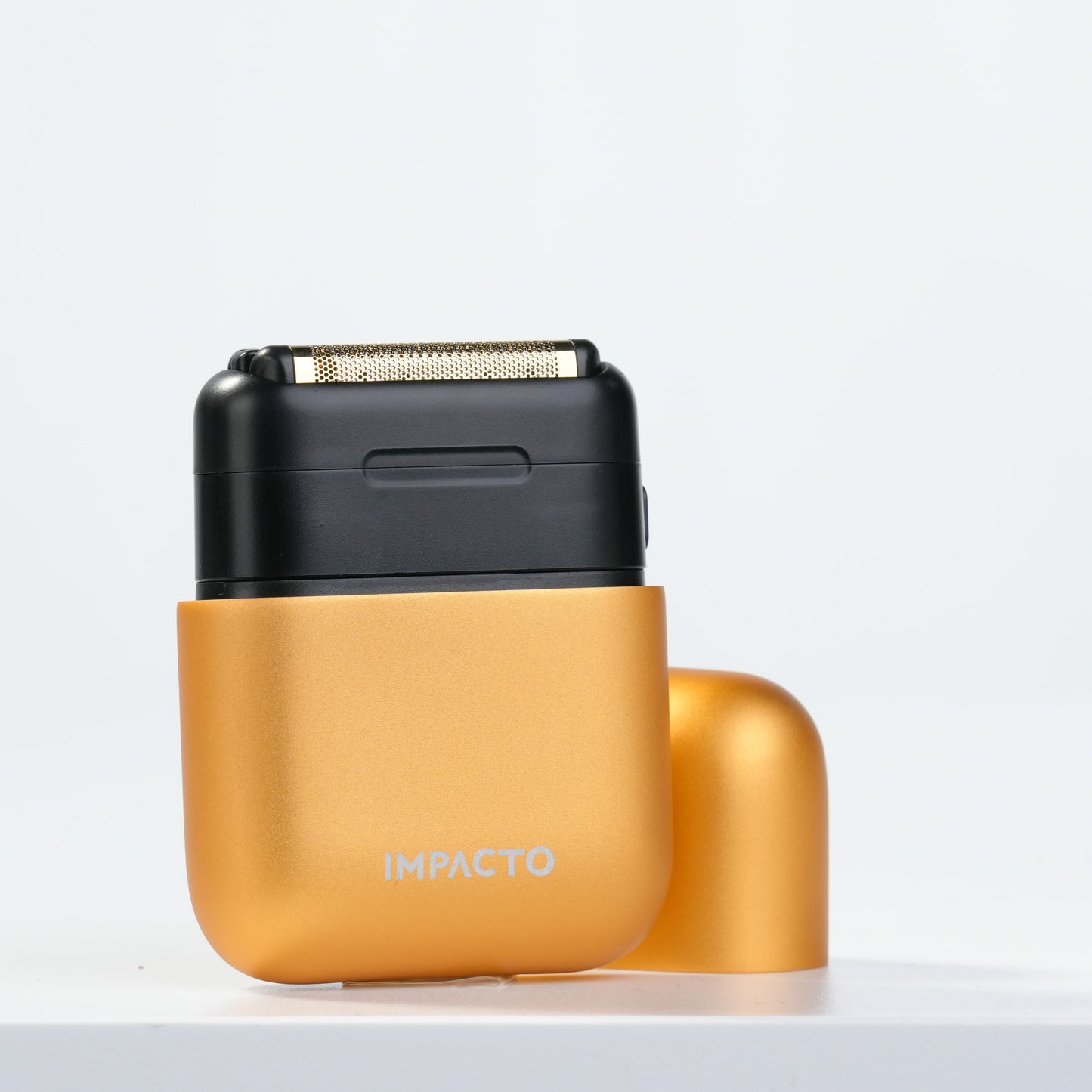 Impacto Micro Wet-Dry Shaver (Gold) Cocco Hair Professional