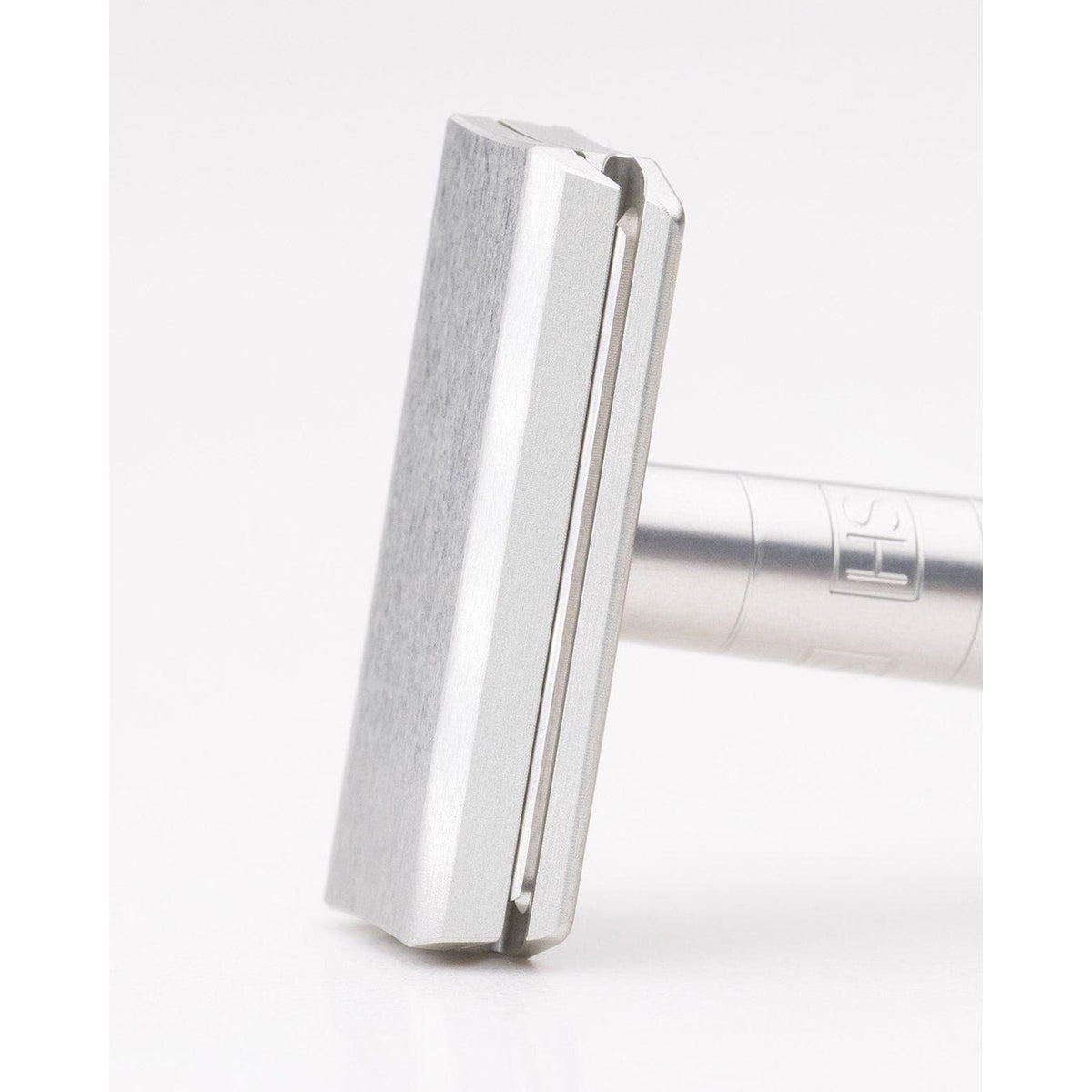 Henson Shaving [AL13-V2] Medium Safety Razor Pasteur Pharmacy