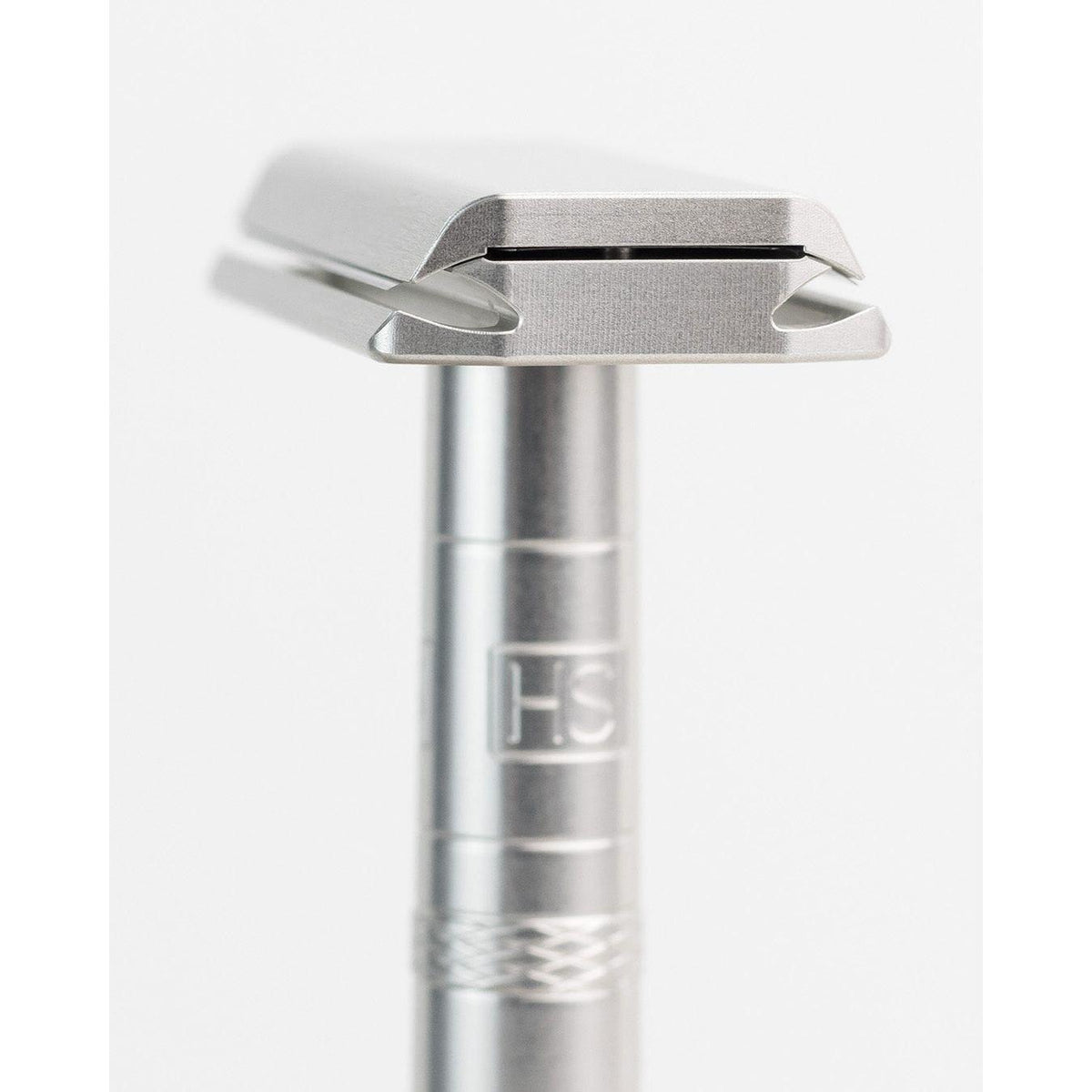 Henson Shaving [AL13-V2] Medium Safety Razor Pasteur Pharmacy