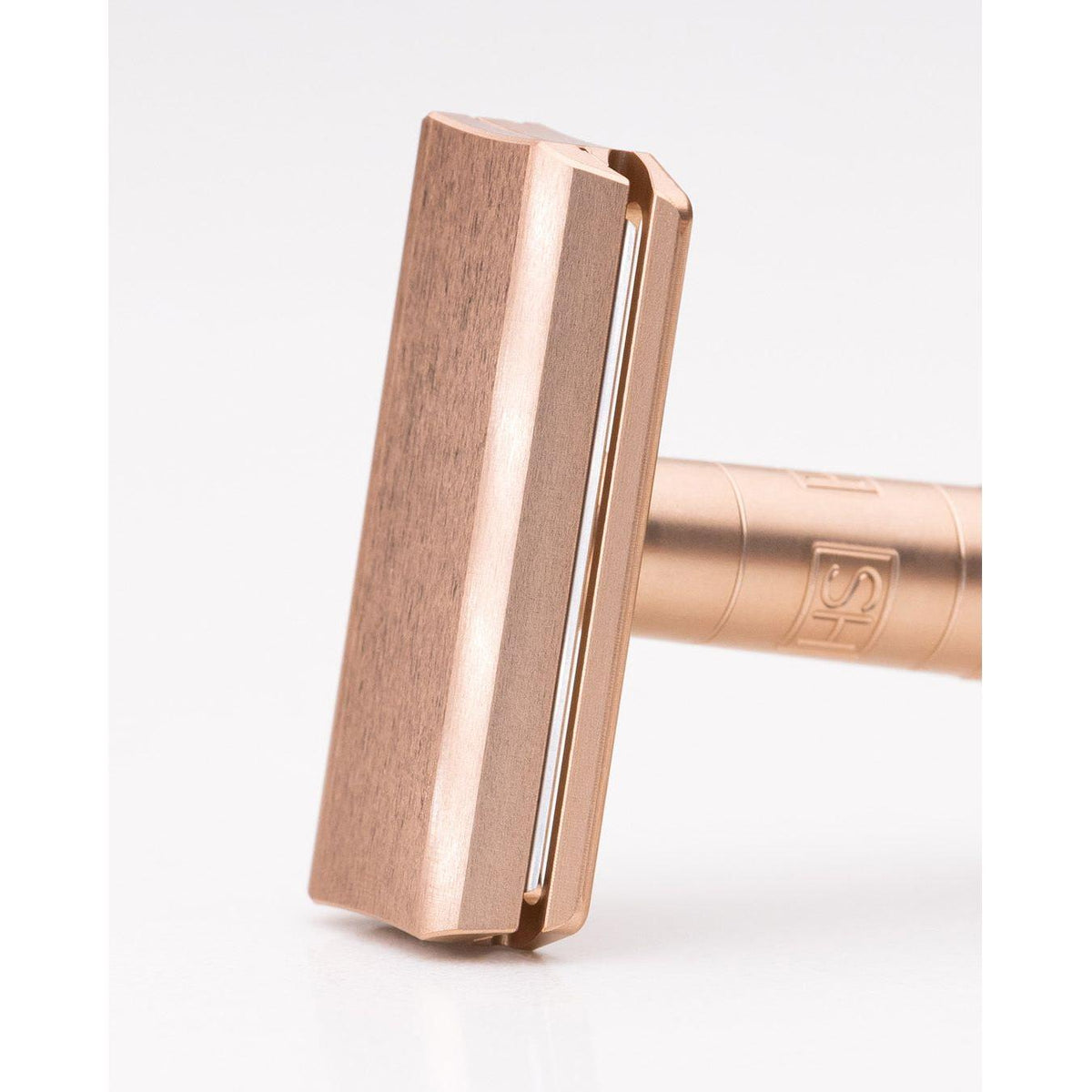 Henson Shaving [AL13-V2] Medium Safety Razor Pasteur Pharmacy