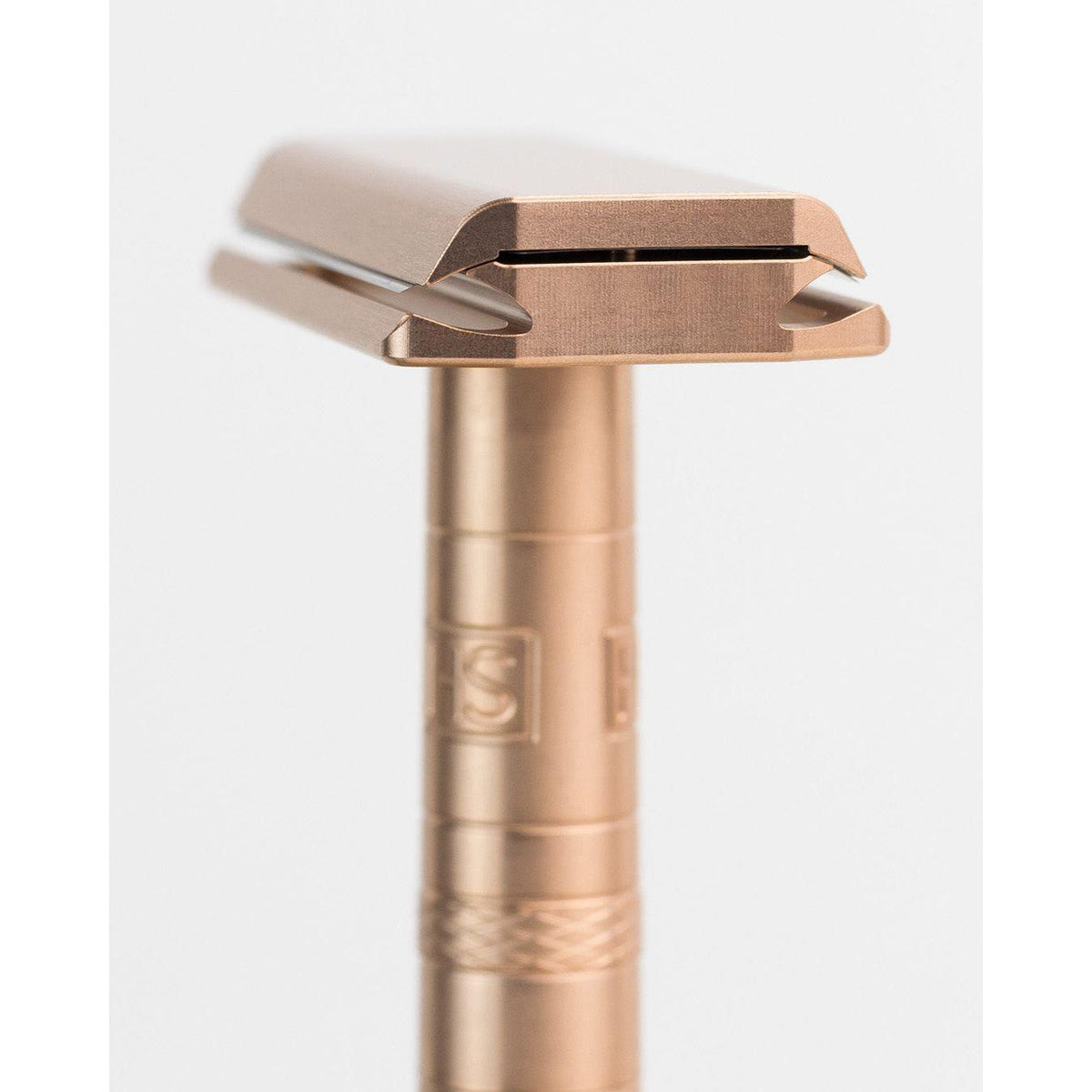 Henson Shaving [AL13-V2] Medium Safety Razor Pasteur Pharmacy
