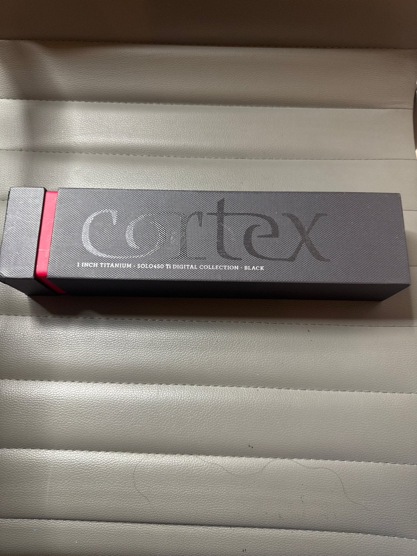 Cortex Solo Titanium Flat Iron, 1-Inch, Black VIP Extensions