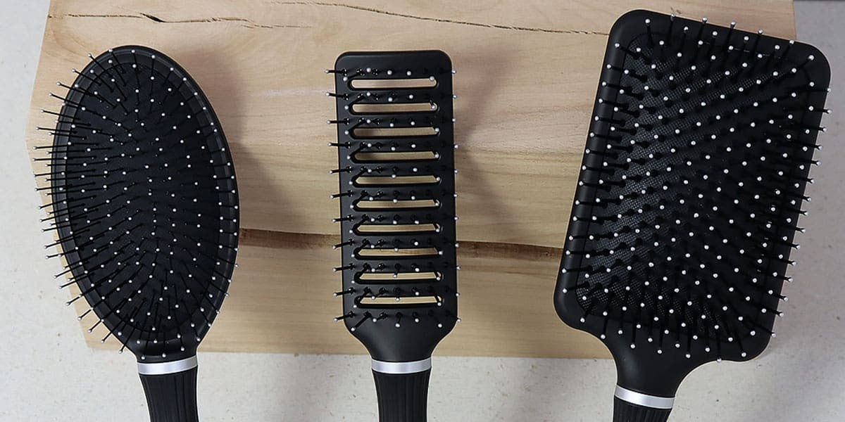 Atelier Style Curved Vent Brush