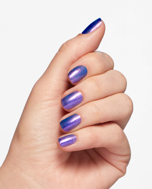 OPI - Q11 Shaking My Sugarplums (GEL)