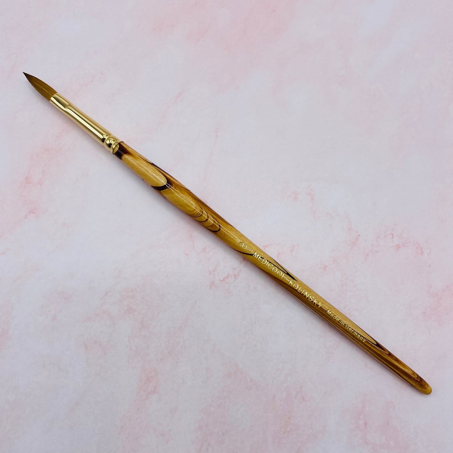 Oval Crimped Sable Brush #8 - 100% Kolinsky Lunali Nail Supply