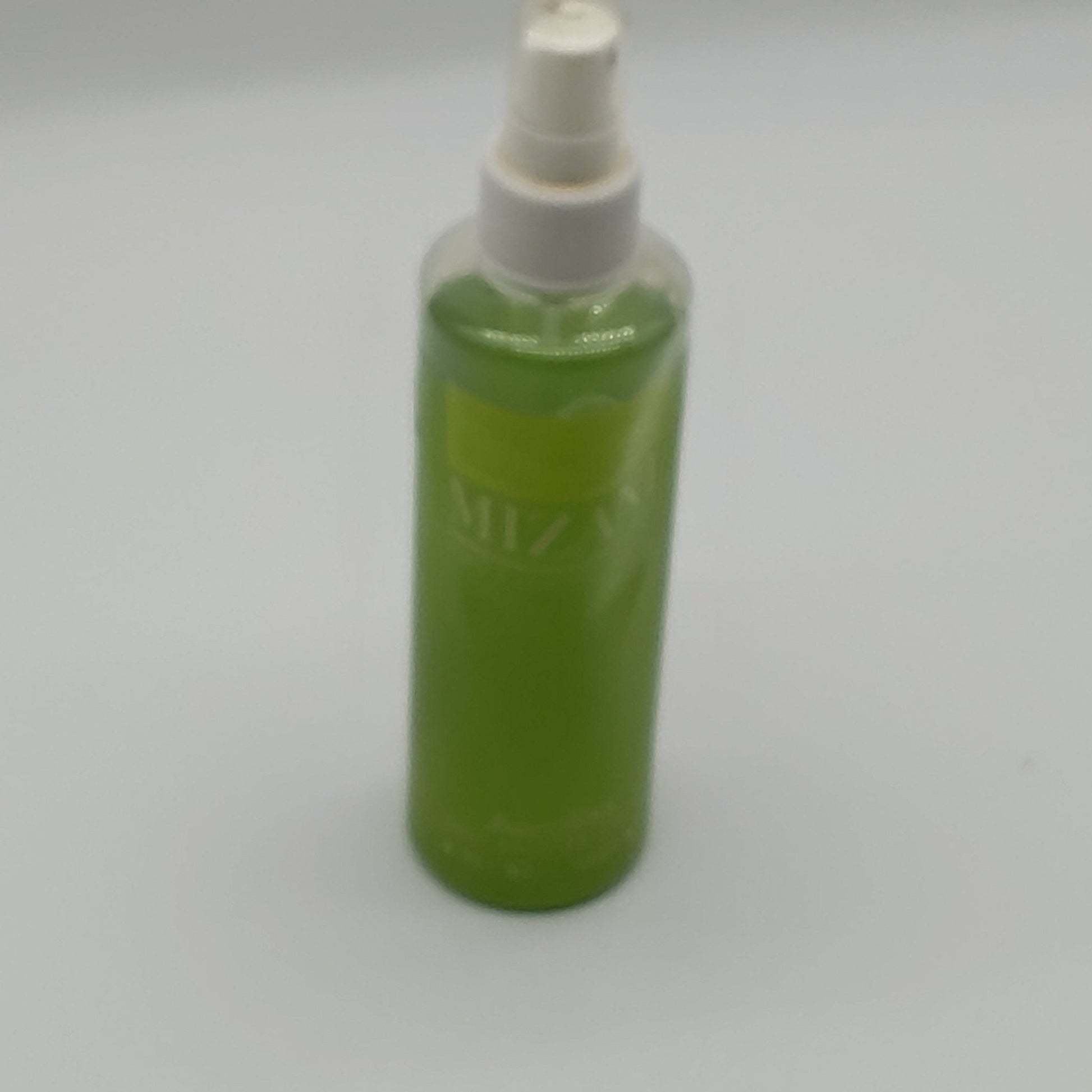 Mizani Aerofixx Soft Holding Spritz 8 Oz VIP Extensions