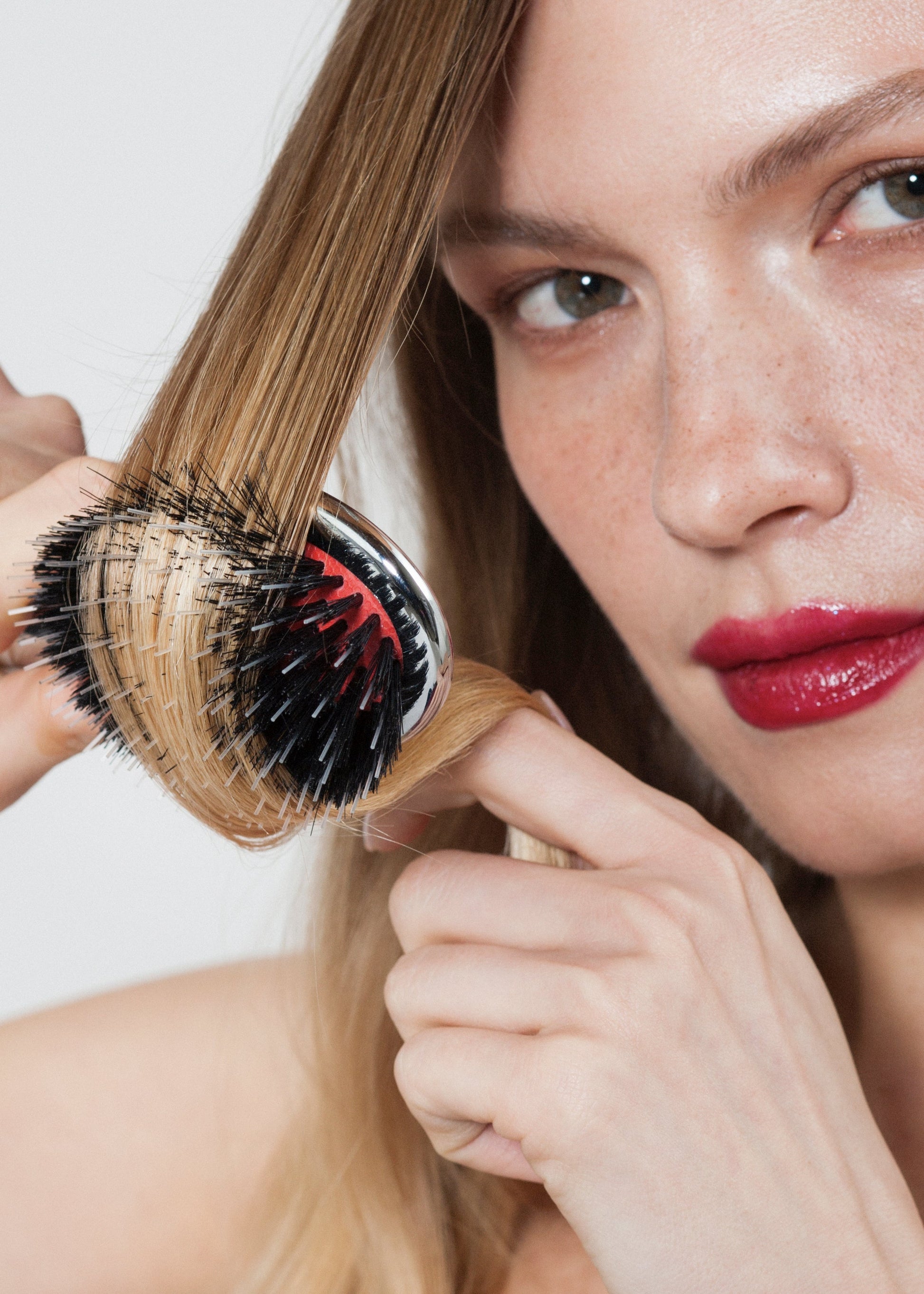 Janeke Pneumatic Hair Brush – Boar Bristle & Nylon Pin Detangling Brush (Chrome & Gold) KOH-I-NOOR Beauty USA