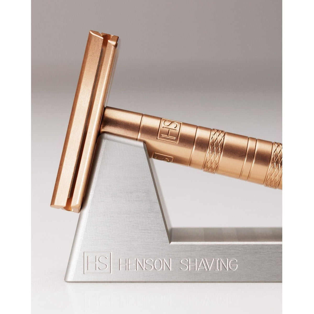 Henson Shaving Razor Stand Pasteur Pharmacy