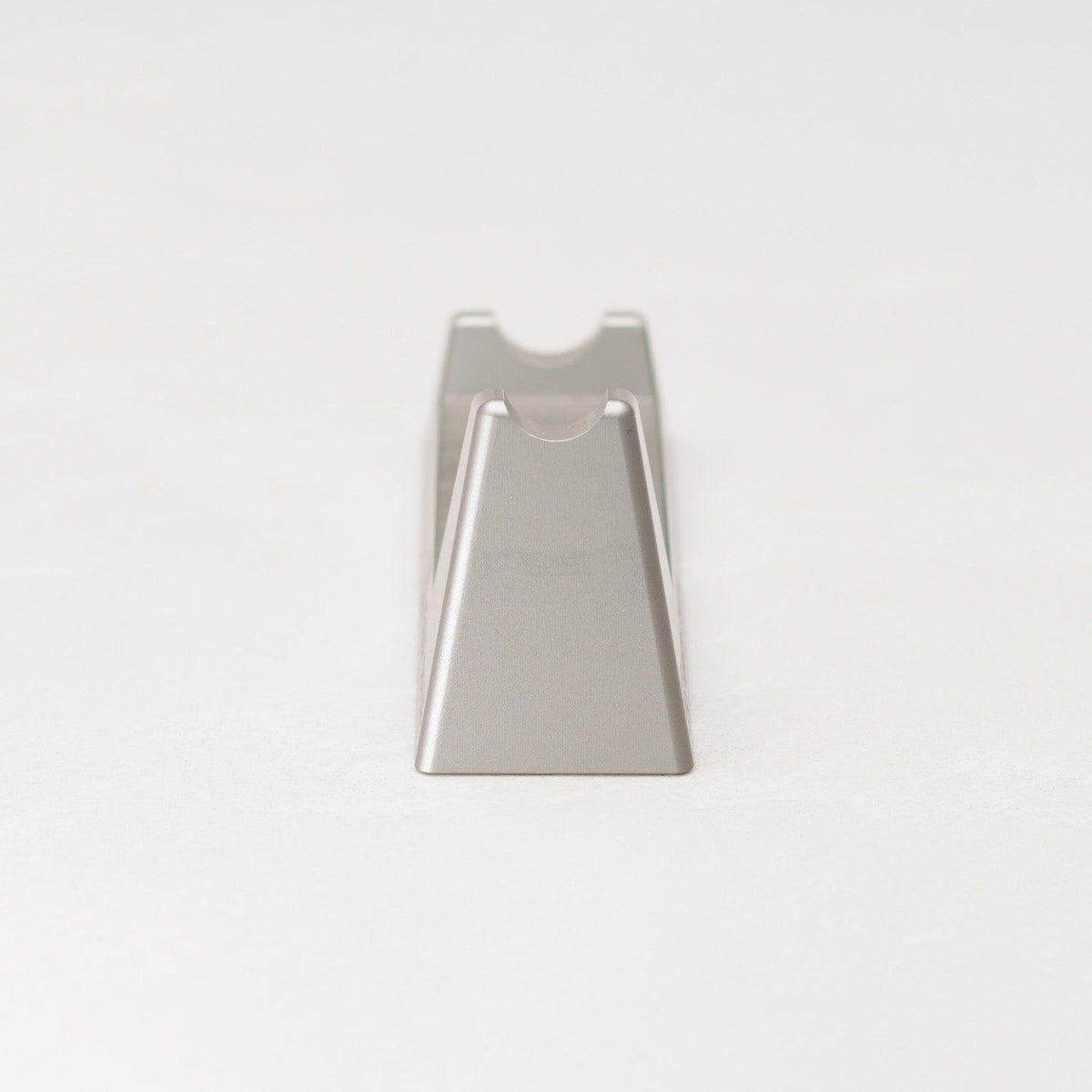 Henson Shaving Razor Stand Pasteur Pharmacy