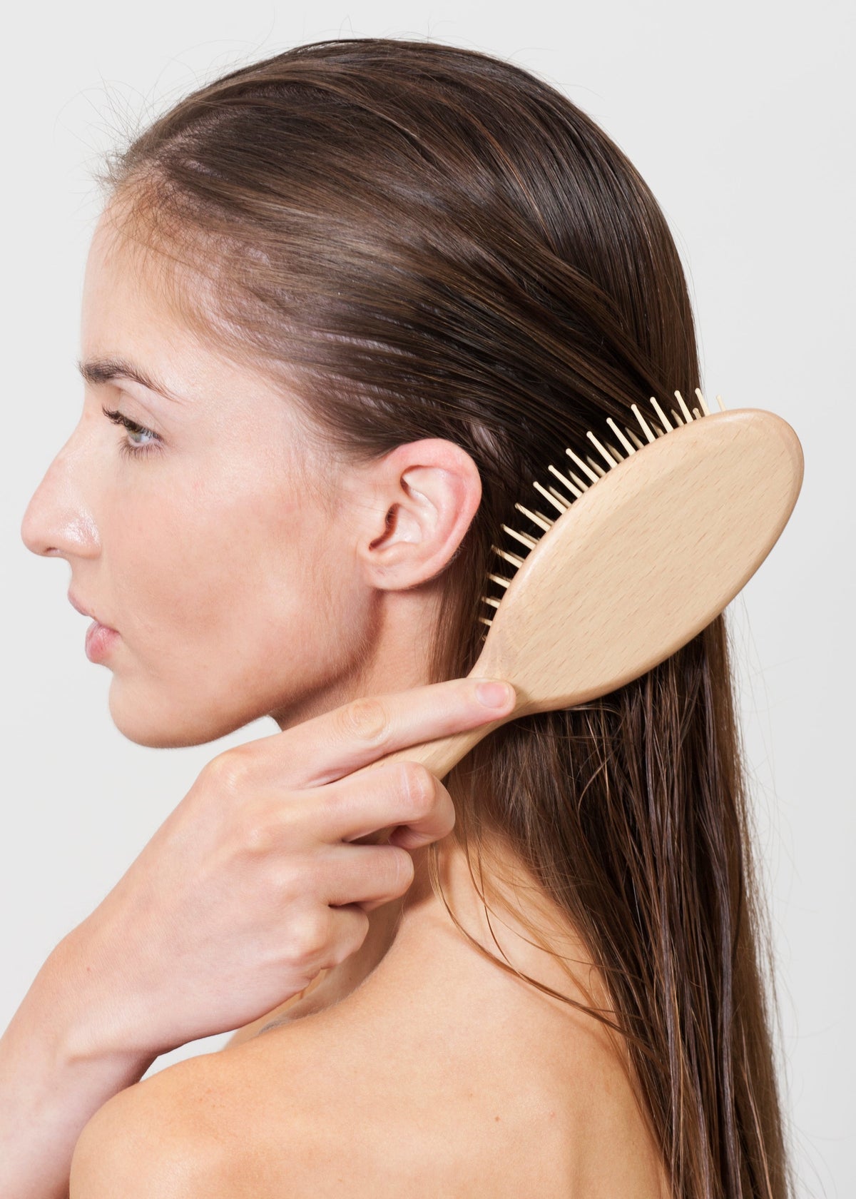 Janeke Large Oval Wooden Brush – Anti-Static Beech Wood Brush with Wood Pins KOH-I-NOOR Beauty USA